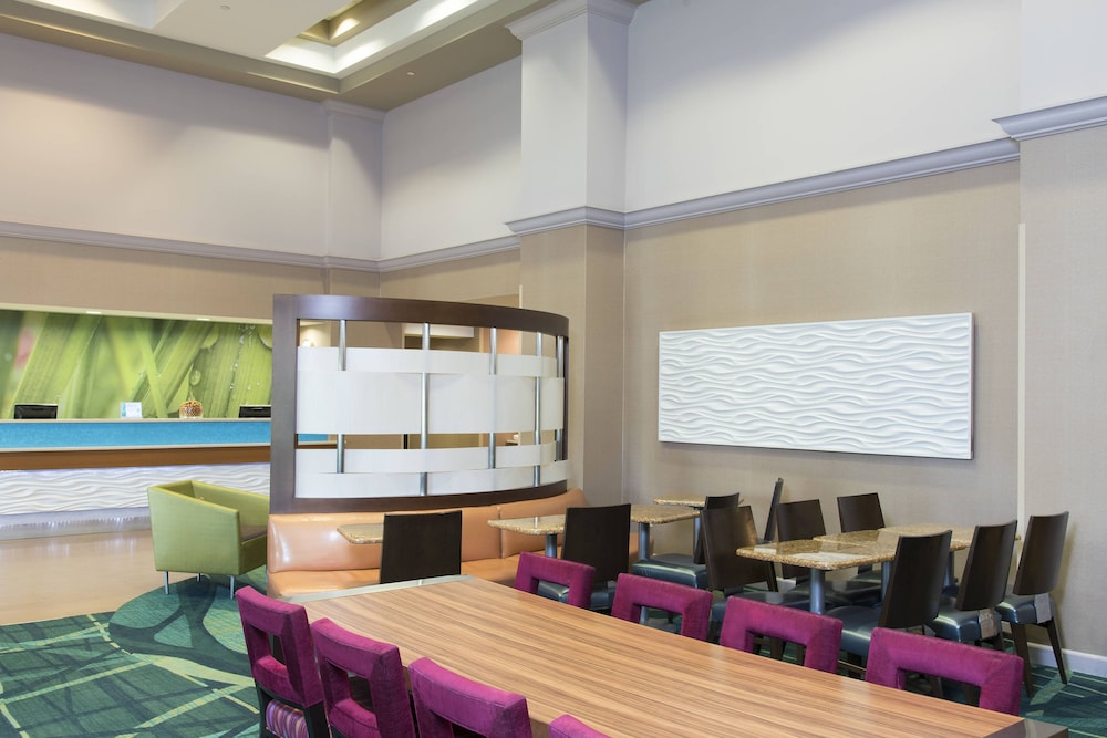 The Peoria Hotel, SureStay Collection by Best Western 39/59