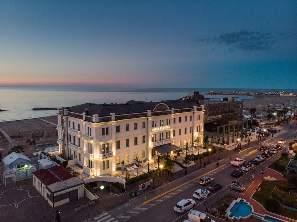 Kursaal Hotel 3/47