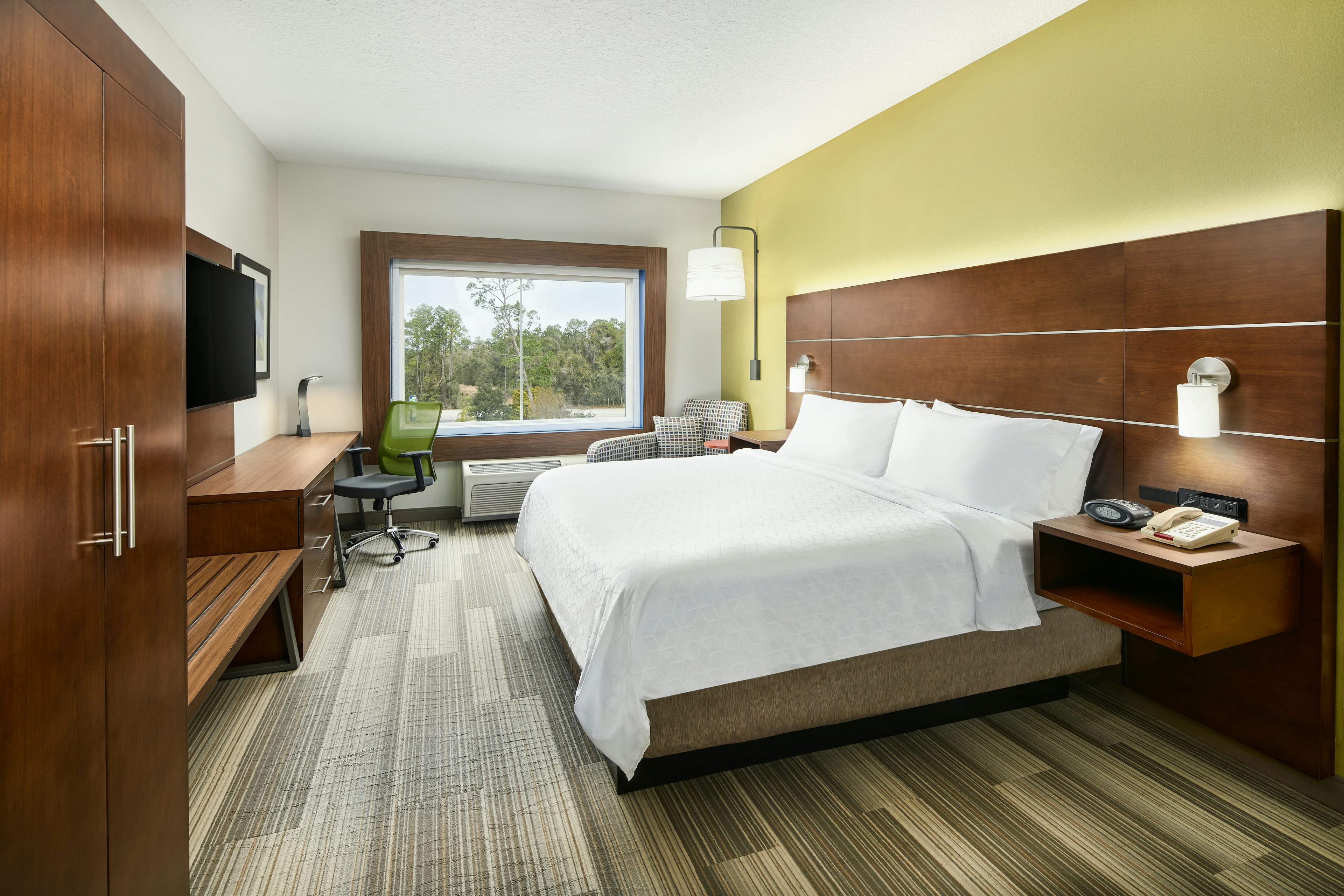 Leisure, King Bed