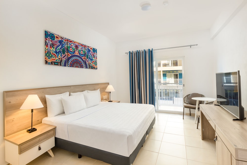 Decameron La Marina Guayabitos Ramada All Inclusive Resort 15/50
