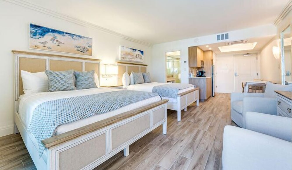 Room, 2 Queen Beds, Gulf View, Top Floor