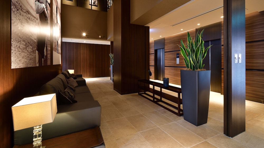 Hotel Aqua Citta Naha by WBF 12/83
