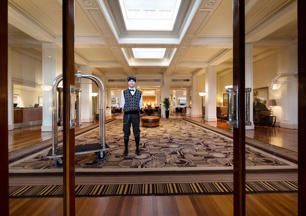 Hyatt Hotel Canberra 41/75