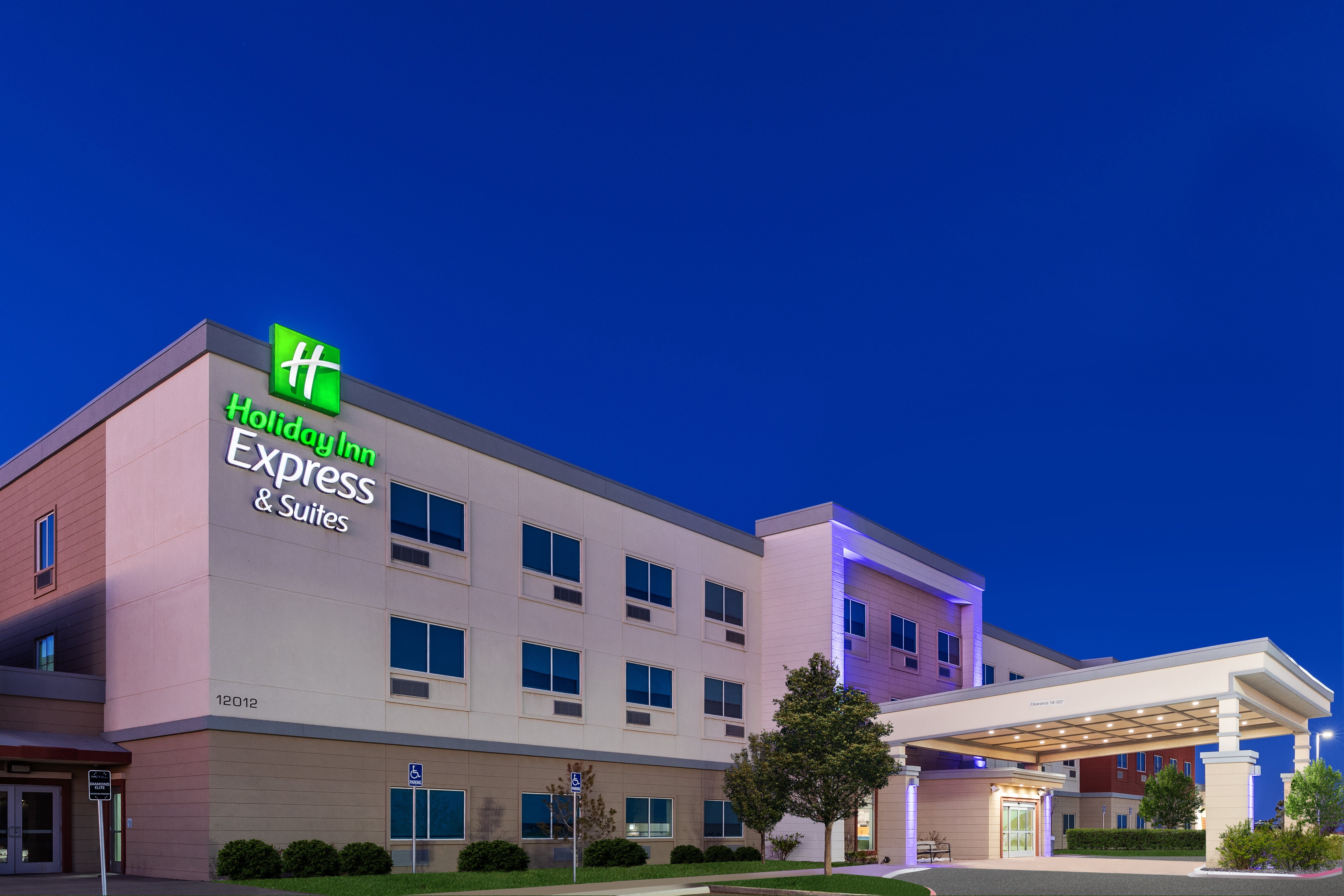 Holiday Inn Express & Suites Dalhart 2/38