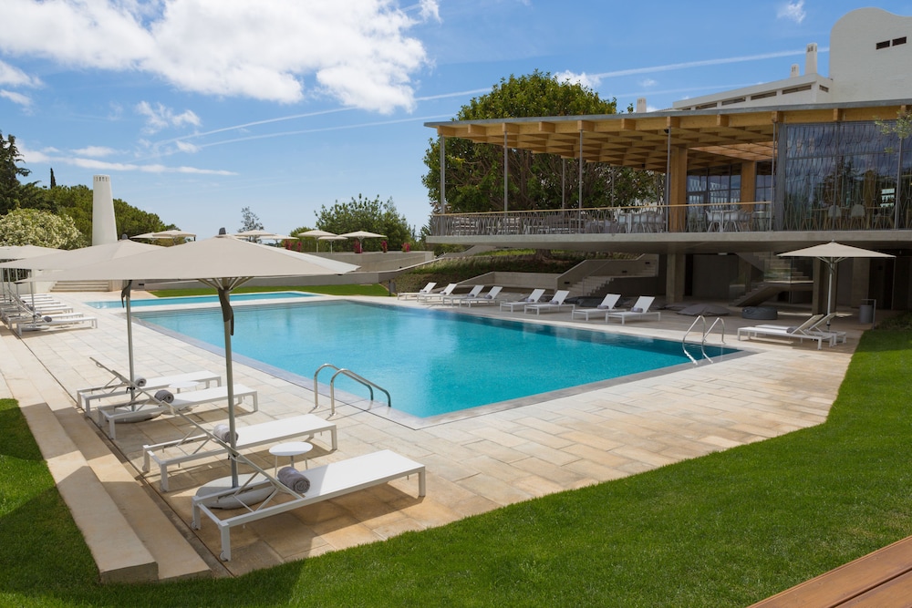 Ozadi Tavira Hotel 3/50