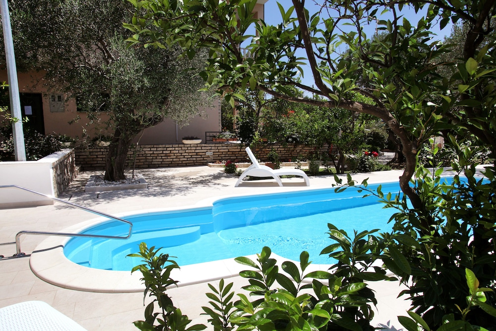VILLA SUN 40/50