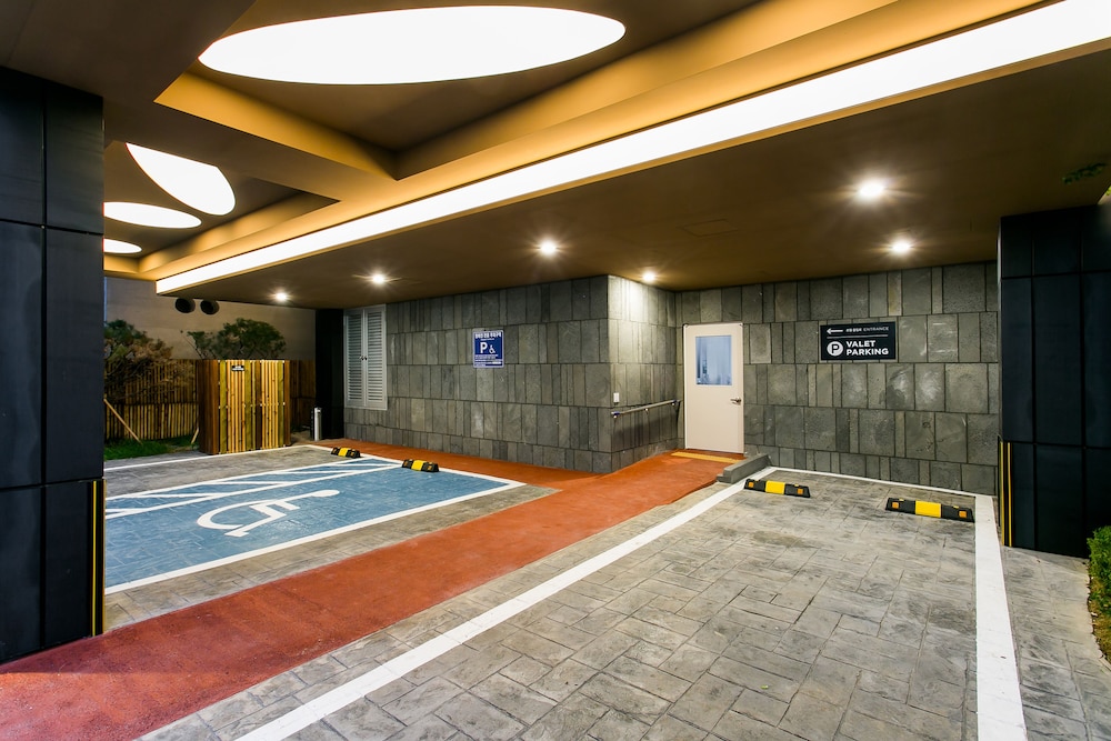 H Avenue Hotel Shinchon & Idae 36/50