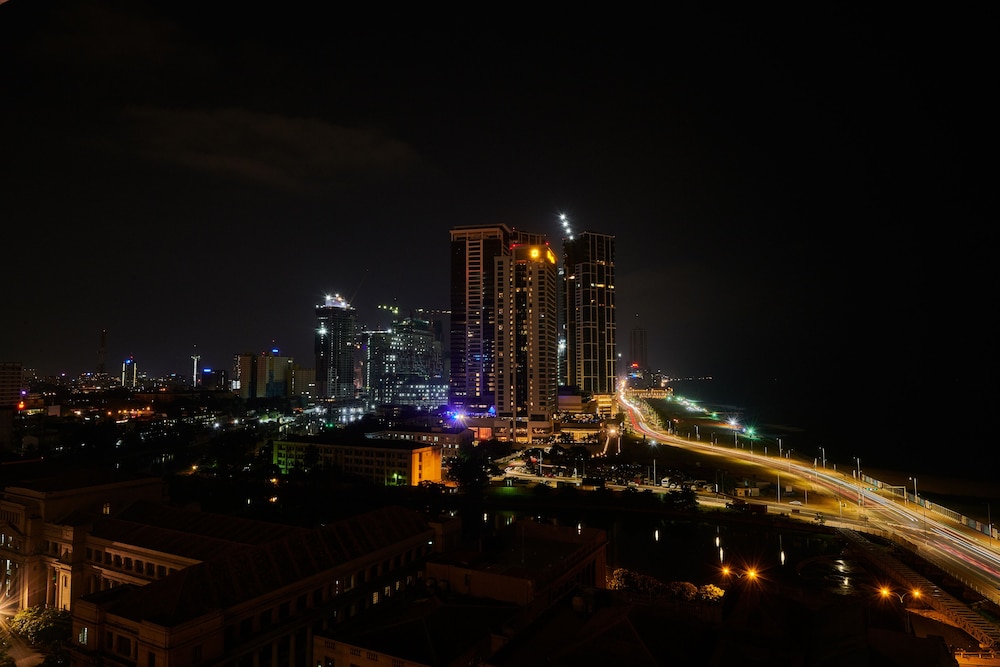 Radisson Blu Hotel, Galadari Colombo 62/63