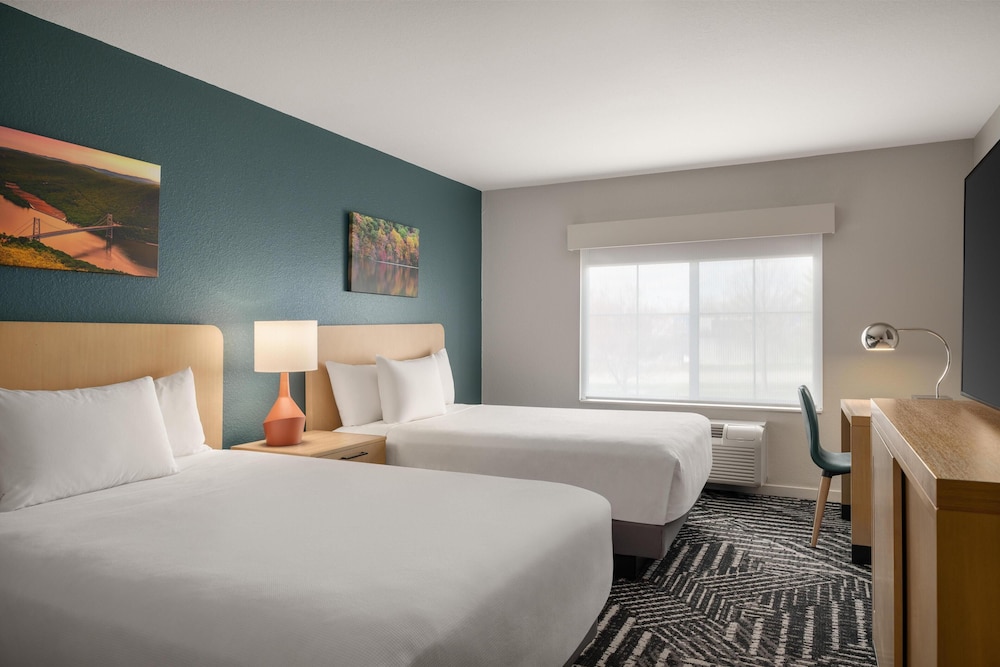Hyatt House Fishkill Poughkeepsie 12/64
