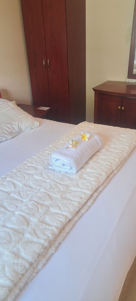 Comfort Palace Guest House Kasane 11/28