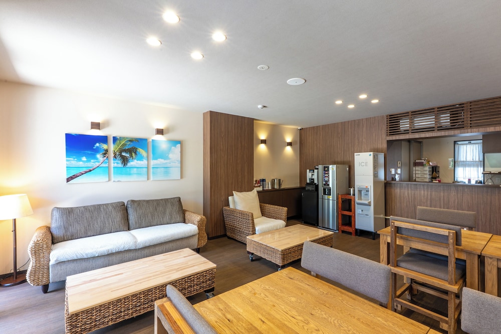 Odysis Onna Resort Hotel 52/72