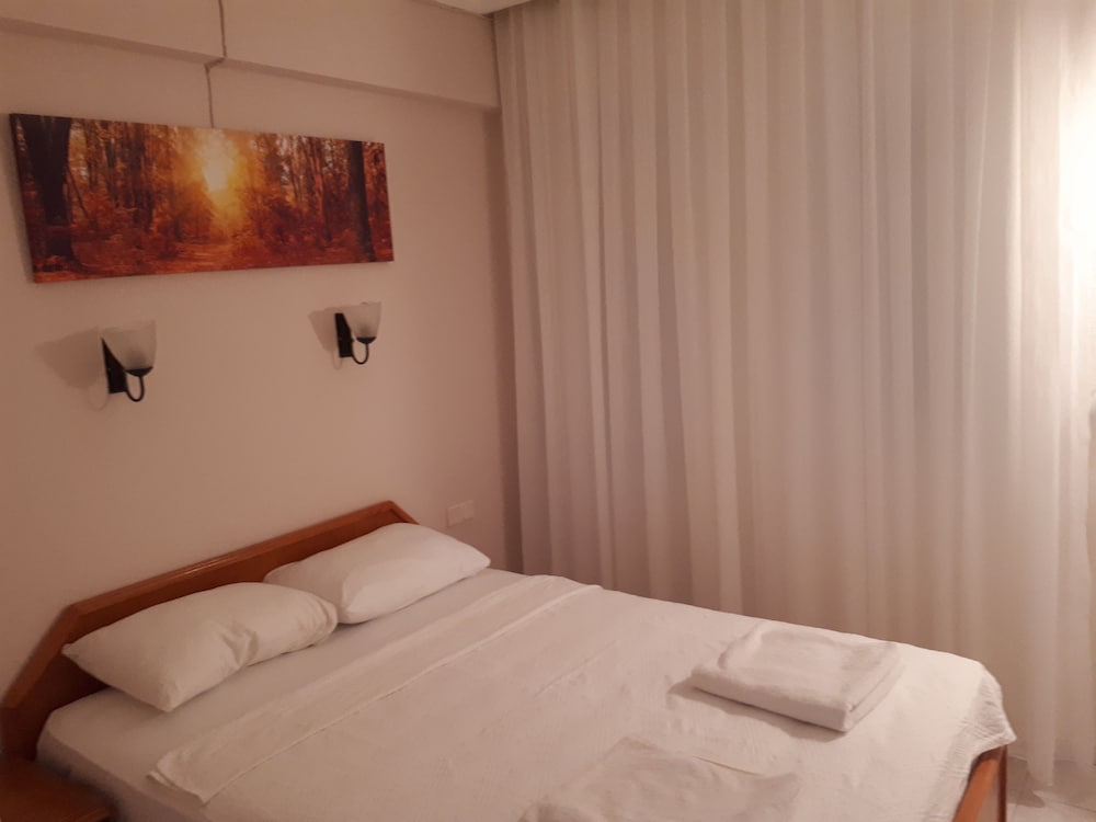 Everest Apart Hotel 15/55