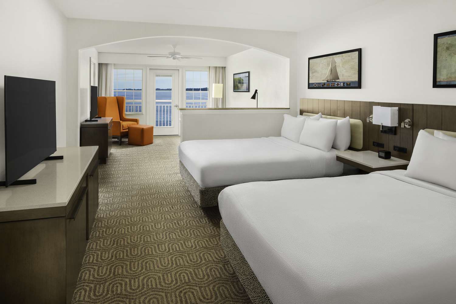 Junior Suite, Queen Bed, Bay Front, Sofa, Balcony