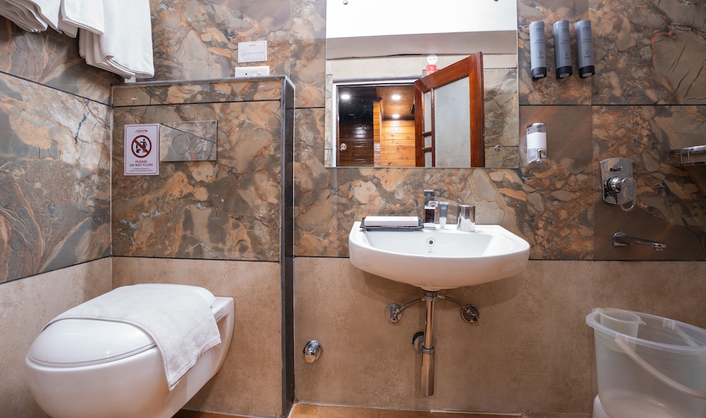 Summit Grace Resort And Spa 42/48