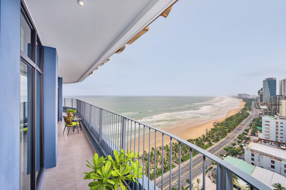 Nesta Celia Danang Hotel 4/50