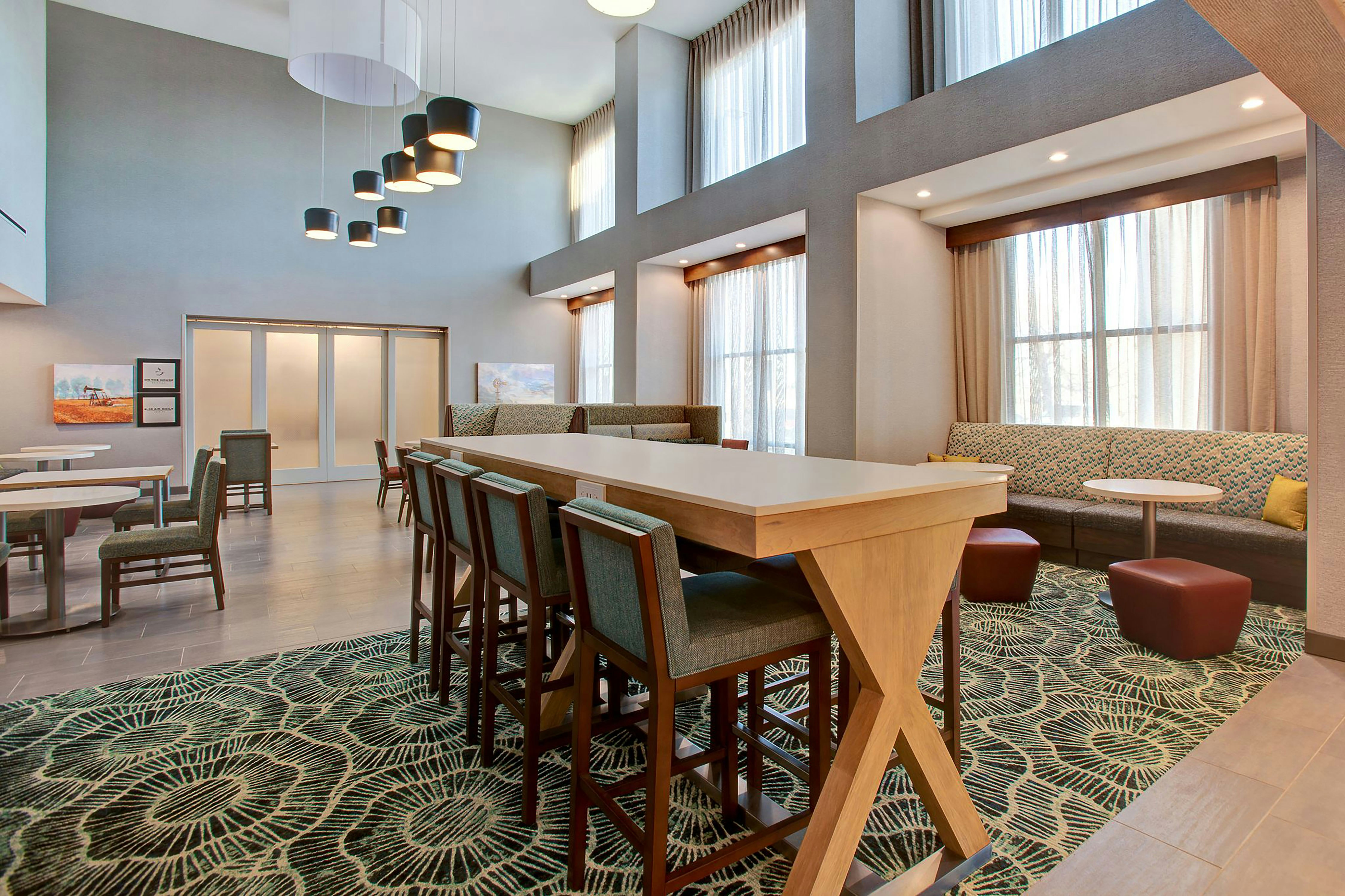 Hampton Inn - Suites Borger 19/24
