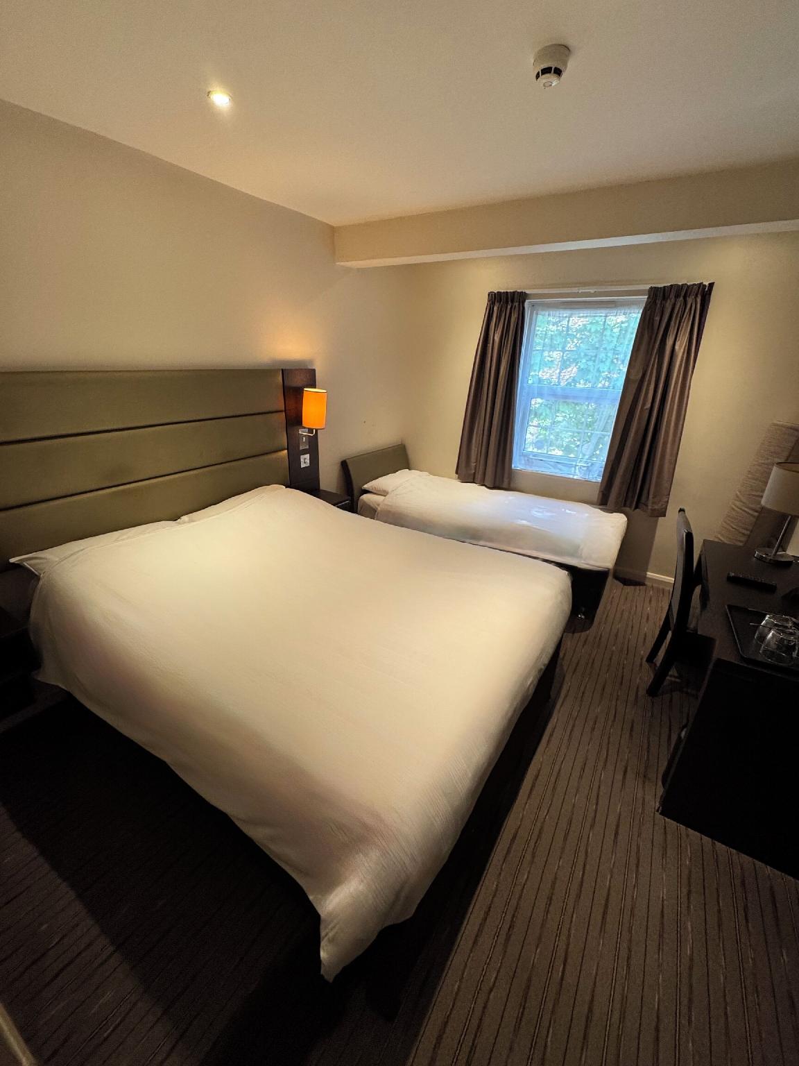 The Coach & Horses Hotel 4/27
