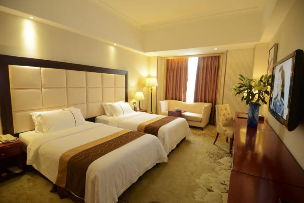 Baoyue Hotel 14/26