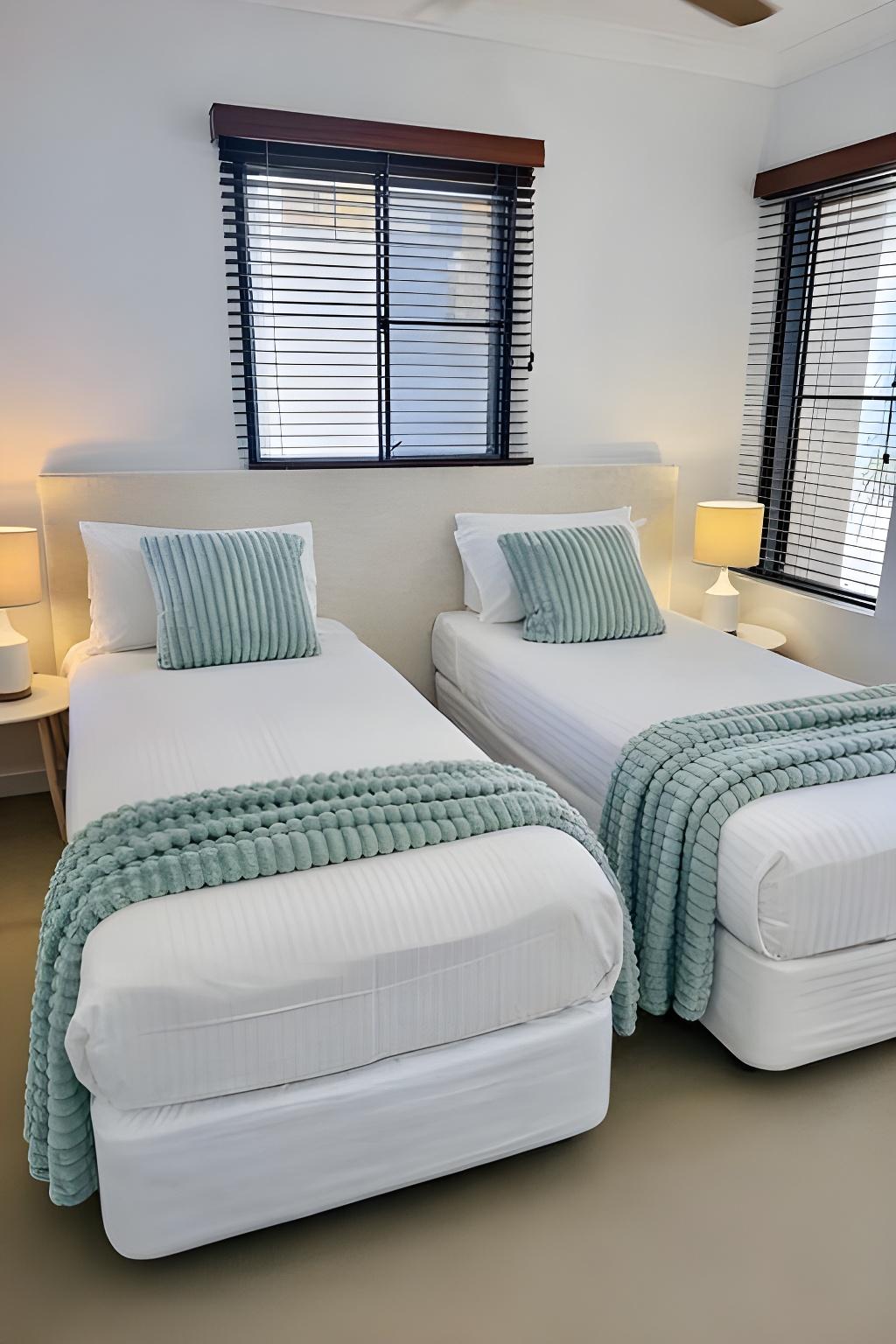 2 Bedrooms, Car, Deluxe
