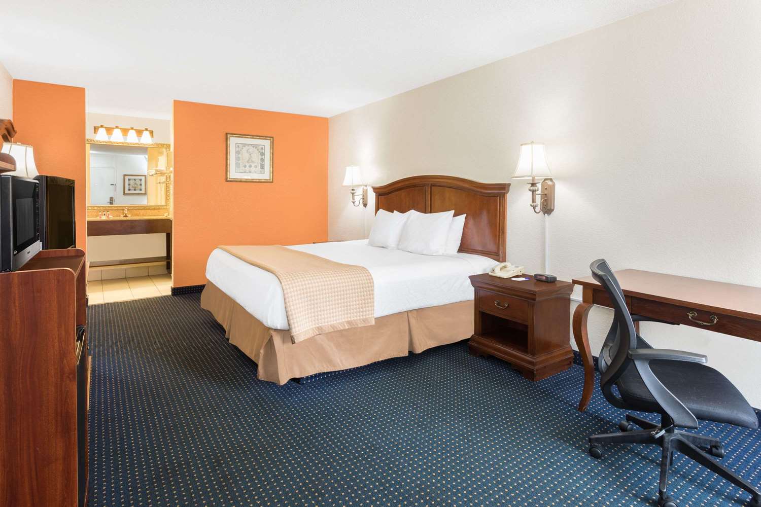 Baymont By Wyndham Rocky Mount I-95 6/13
