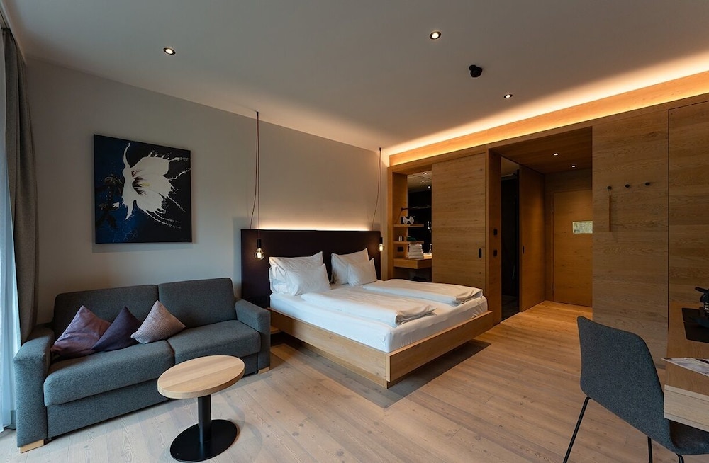 Hotel Morgenzeit 12/50