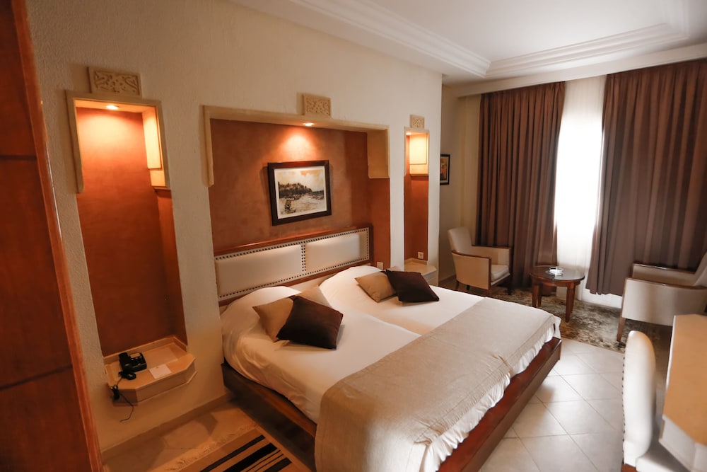 ROOM, TRIPLE, SEA VIEW