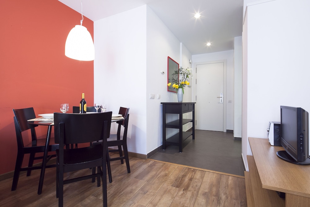 Inside Barcelona Apartments Sants 79/99