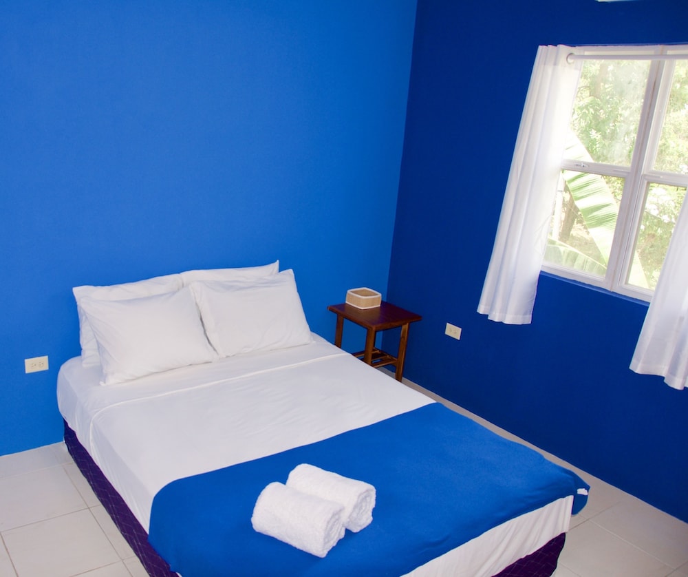 Fish Tobago Guesthouse 27/69