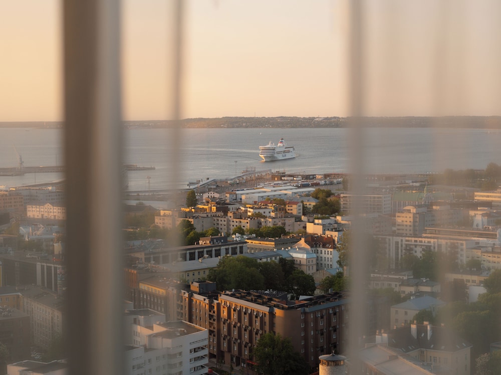 Swissotel Tallinn 58/63