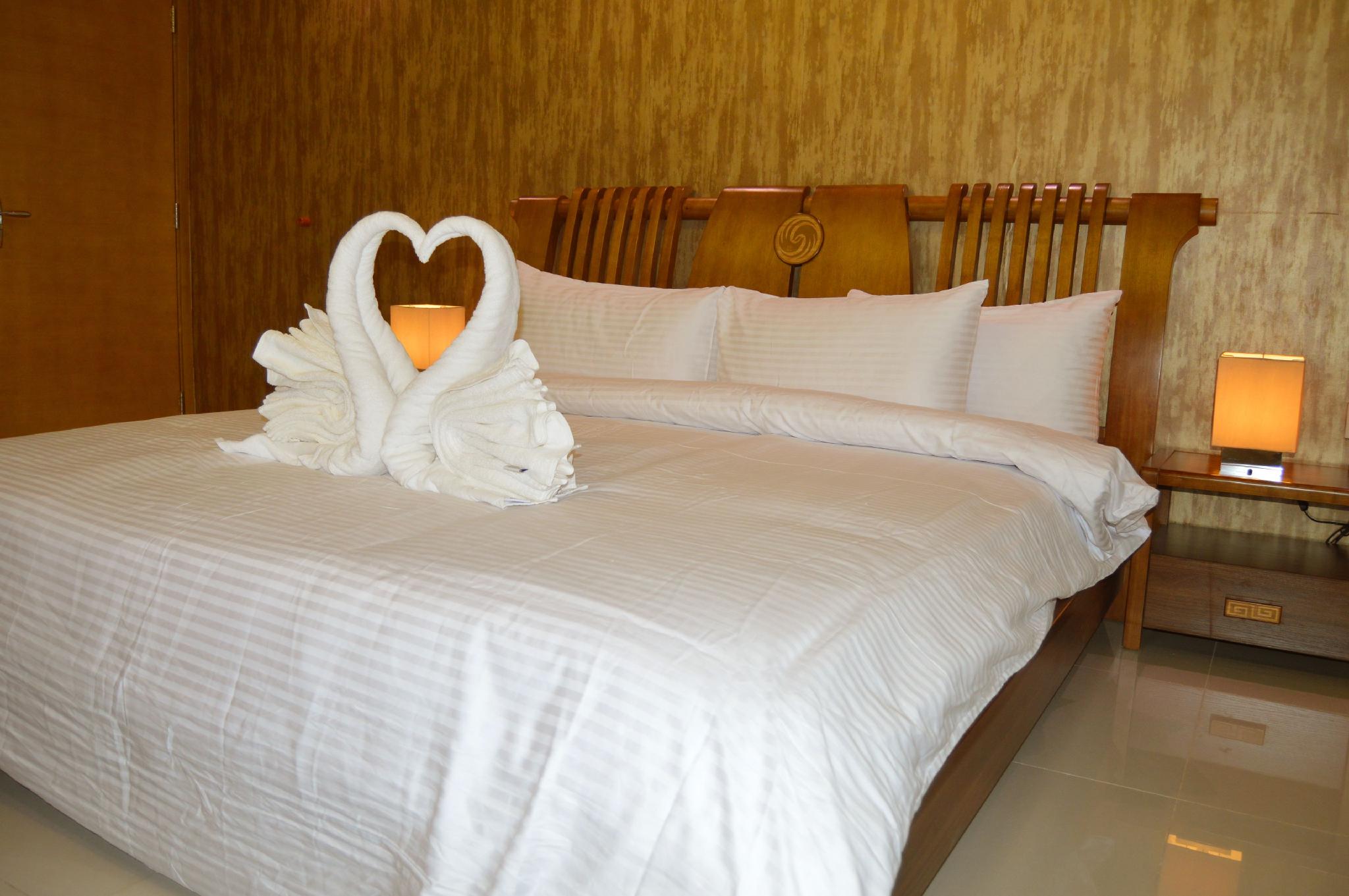 2 Bedrooms, Family Suite, Apartment, City View