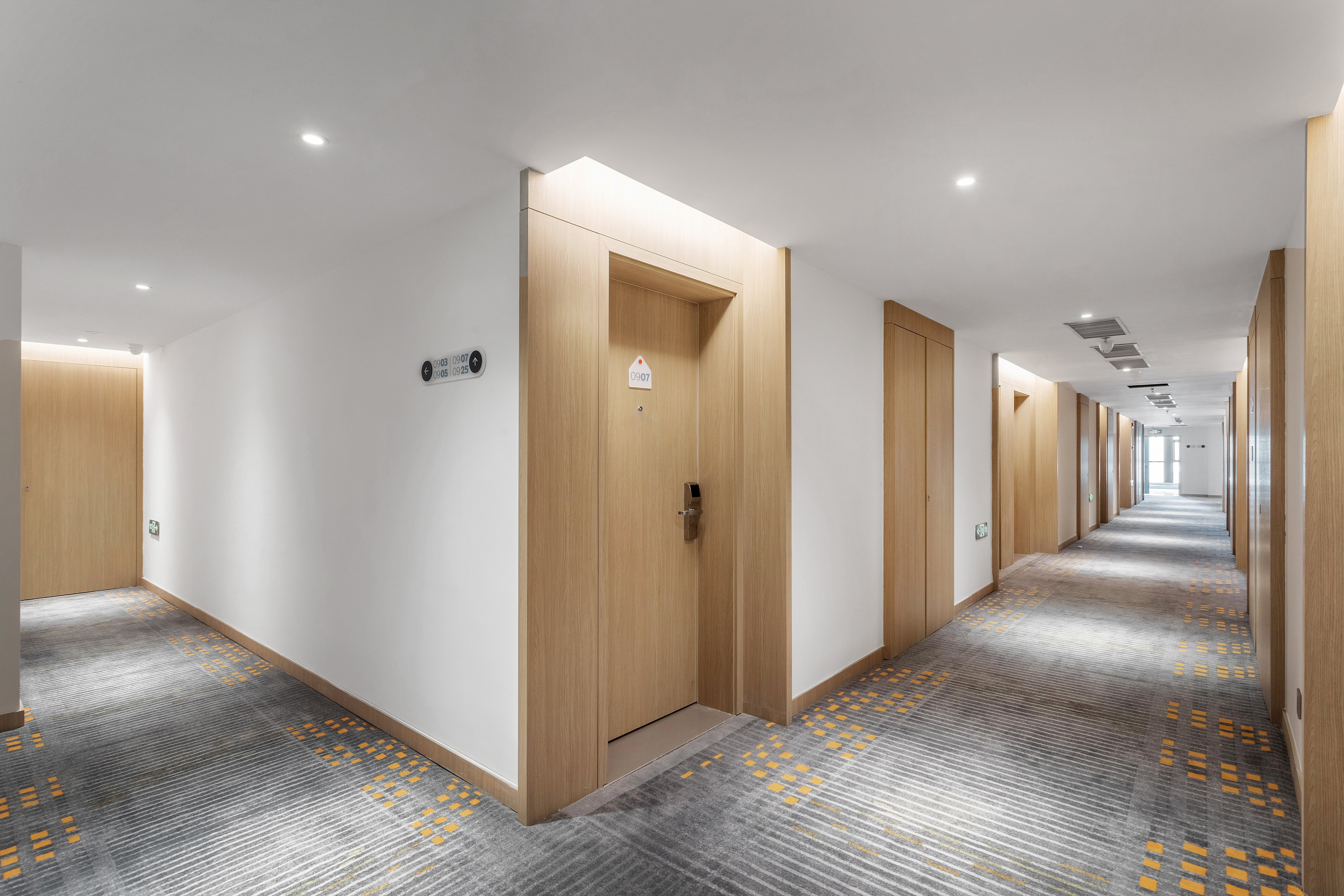 Holiday Inn Express Dali Xiaguan 2/21