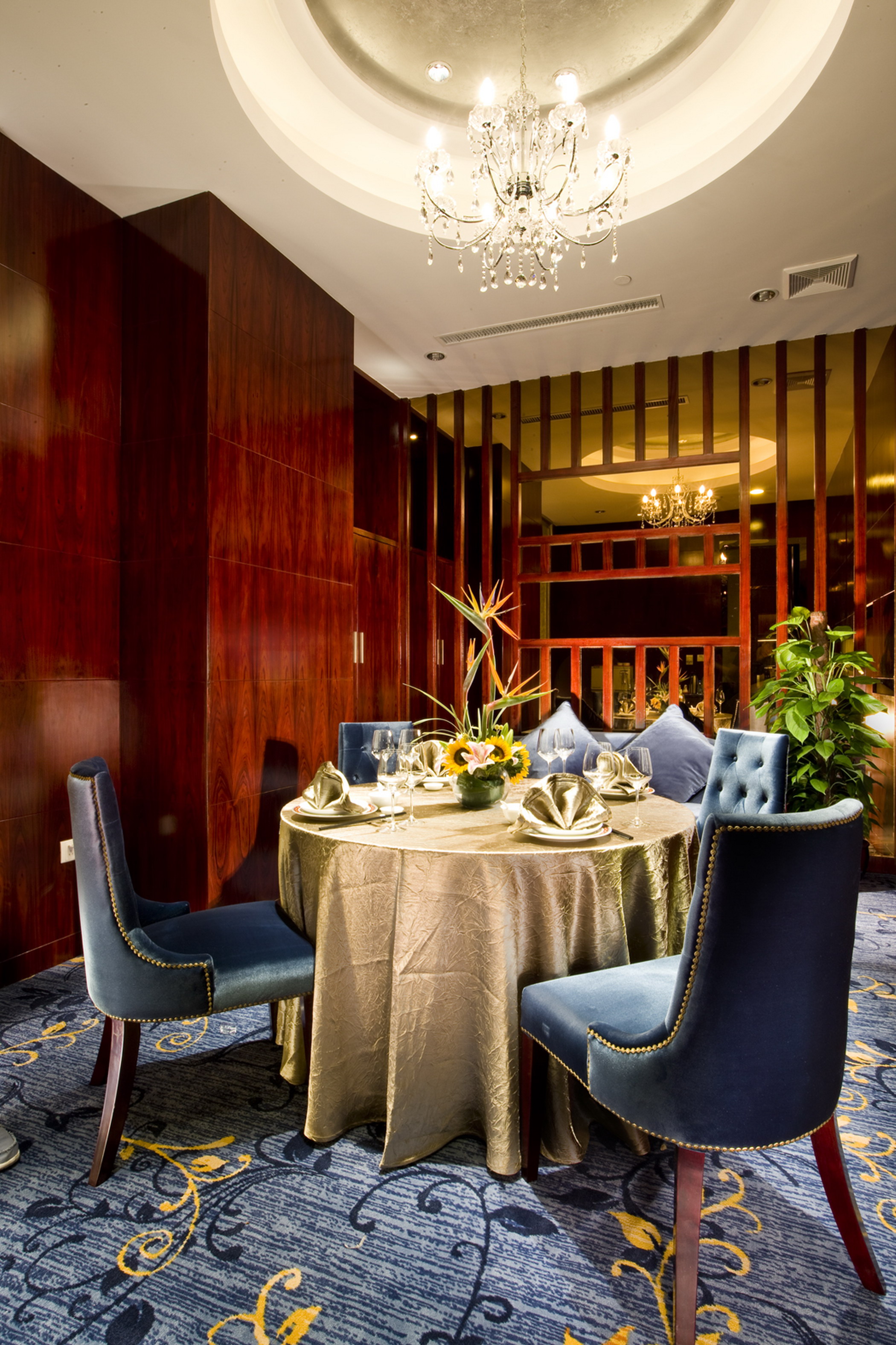 Kingdom Hotel Yiwu 39/55