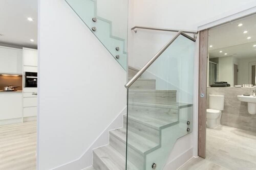 Citystay-Midsummer Mews 4/23