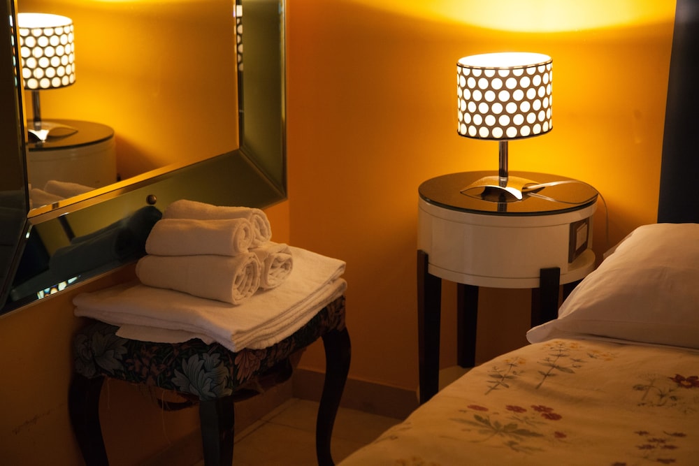 Deluxe Rooms 51/59