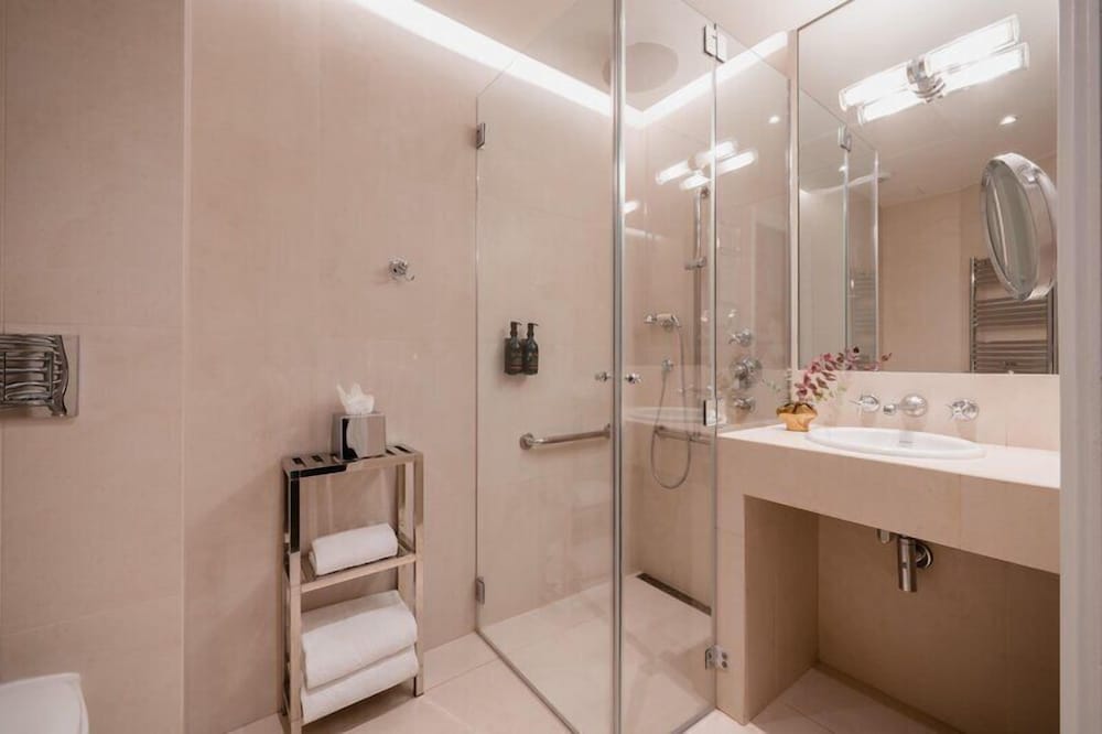 Hotel De Buci in PARIS