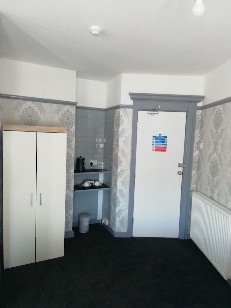 Old Castle Hotel 19/35