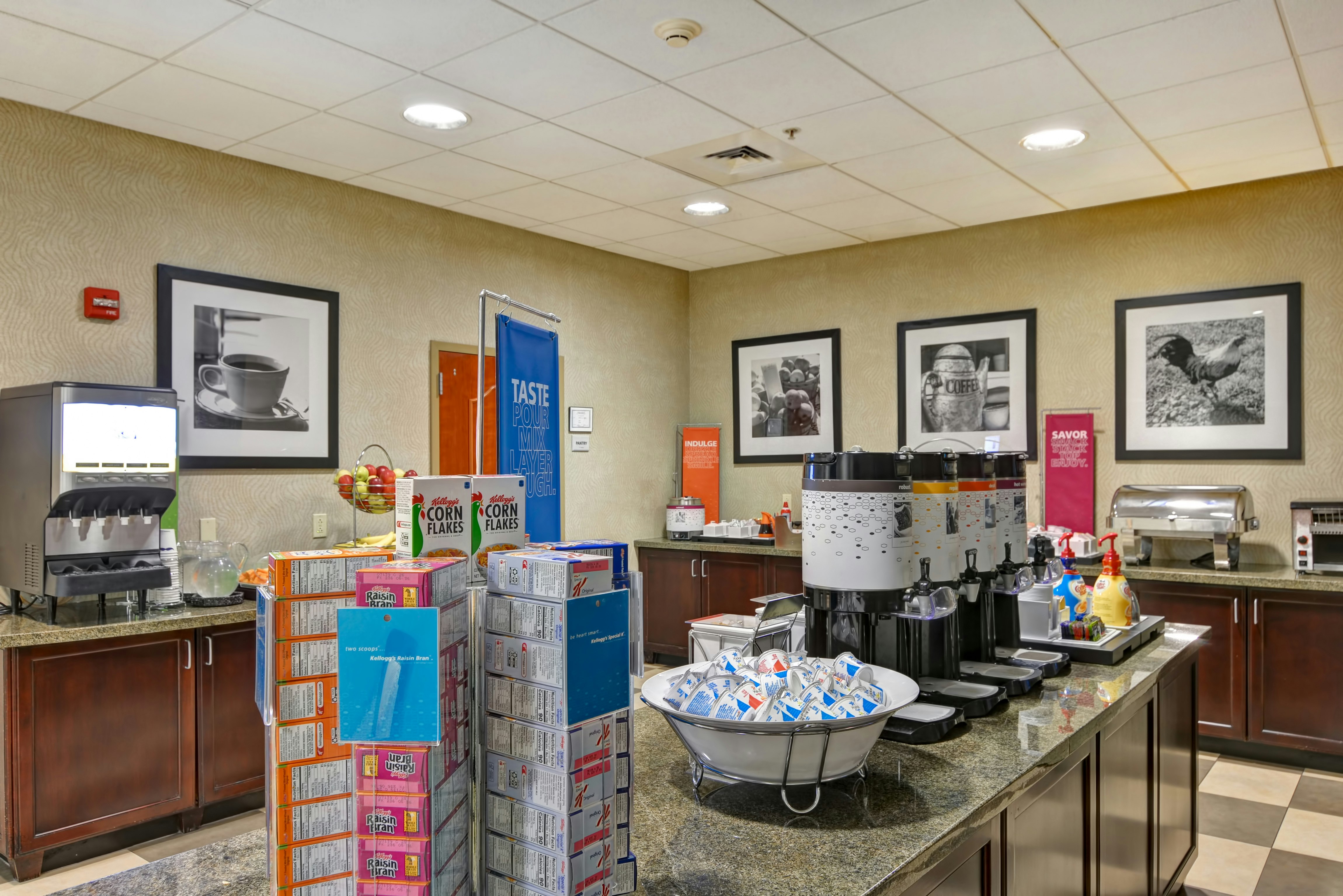 Hampton Inn and Suites Wilkes-Barre Scranton 28/34