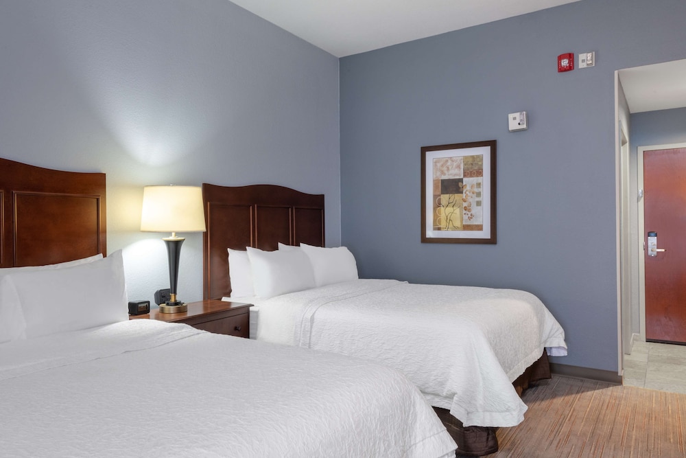Hampton Inn Denver-International Airport 8/37