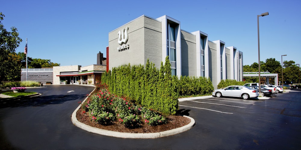 Weber s Hotel & Restaurant 3/64