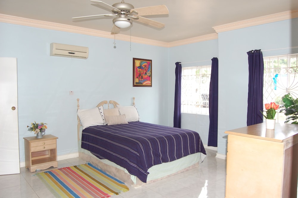 Celebrity Villa Jamaica 29/50