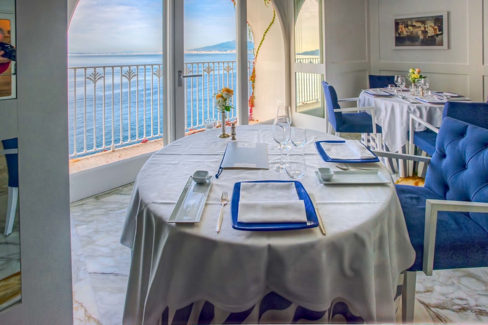 Grand Hotel Riviera 37/50