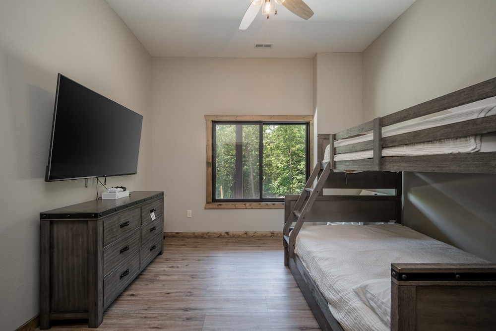 Indian Point Lodge Amp Condominiums 28/73