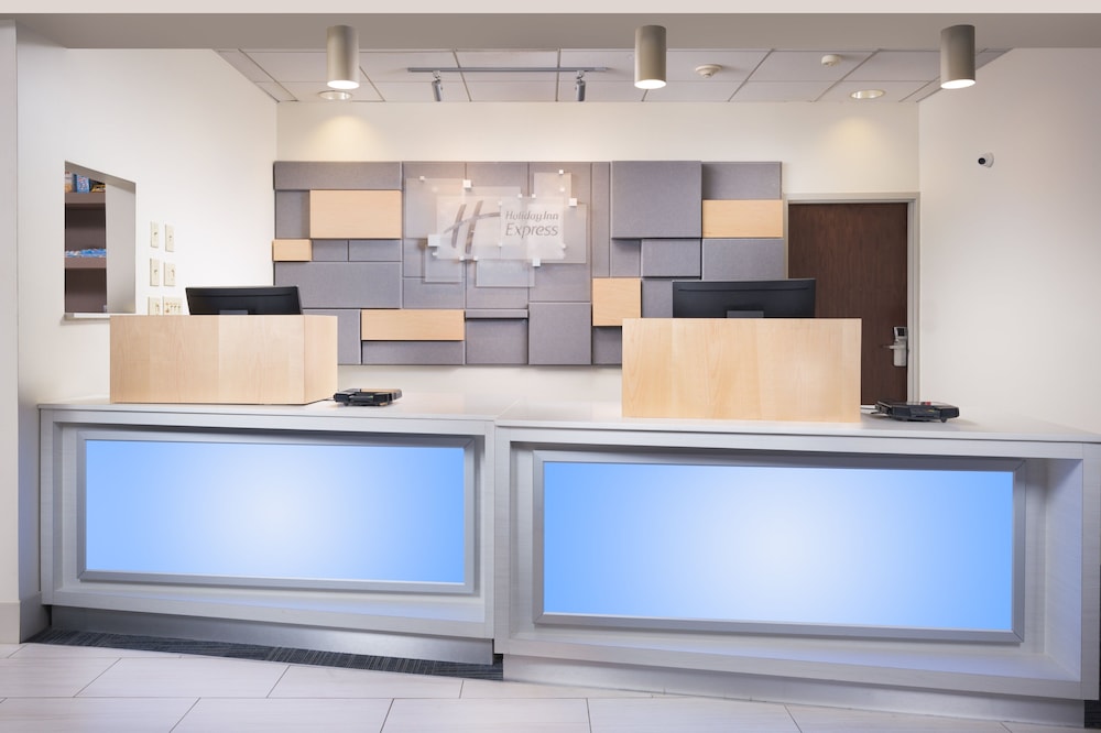 Holiday Inn Express Hotel And Suites Chattanooga Downtown 12/52