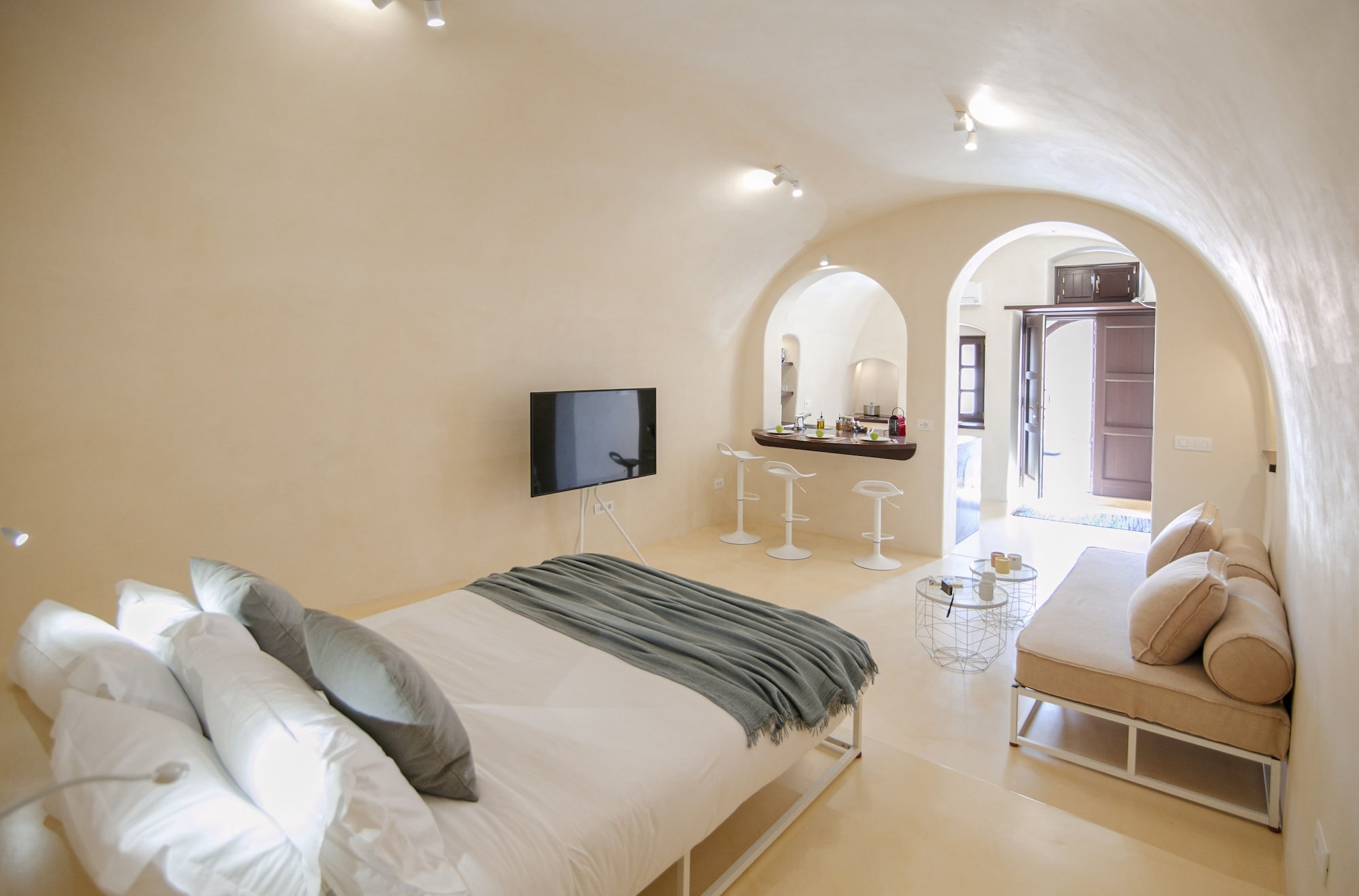 1 BEDROOM, HONEYMOON, HOUSE