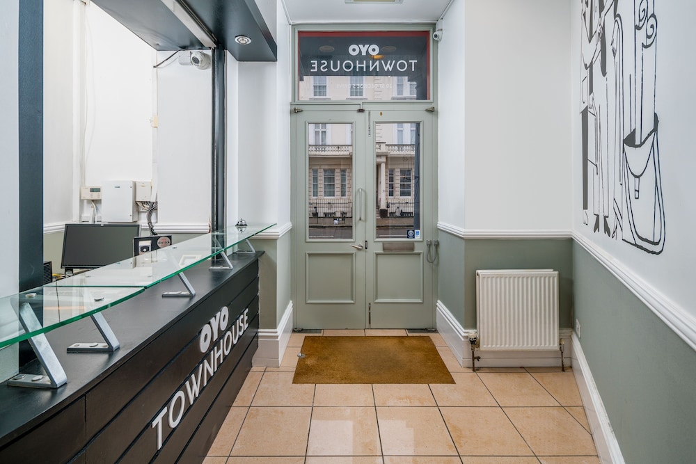 OYO Townhouse New England, London Victoria 18/33