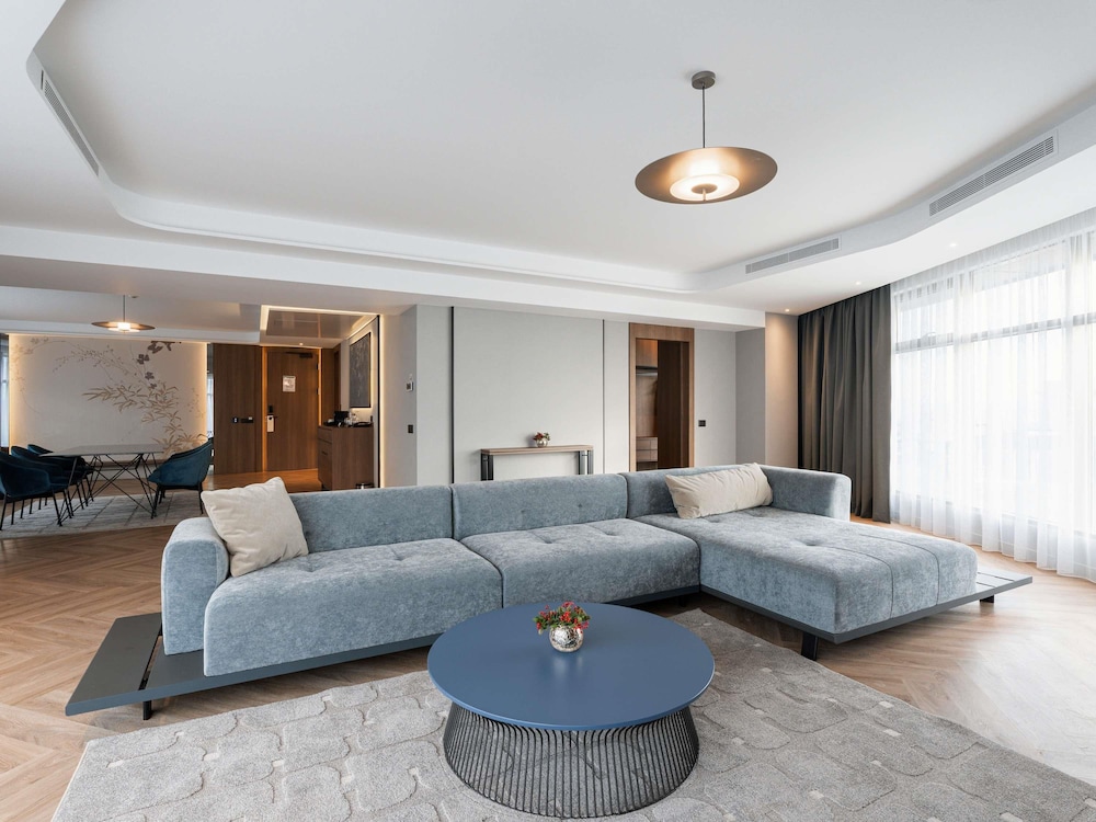 Mercure Sofia City 70/105