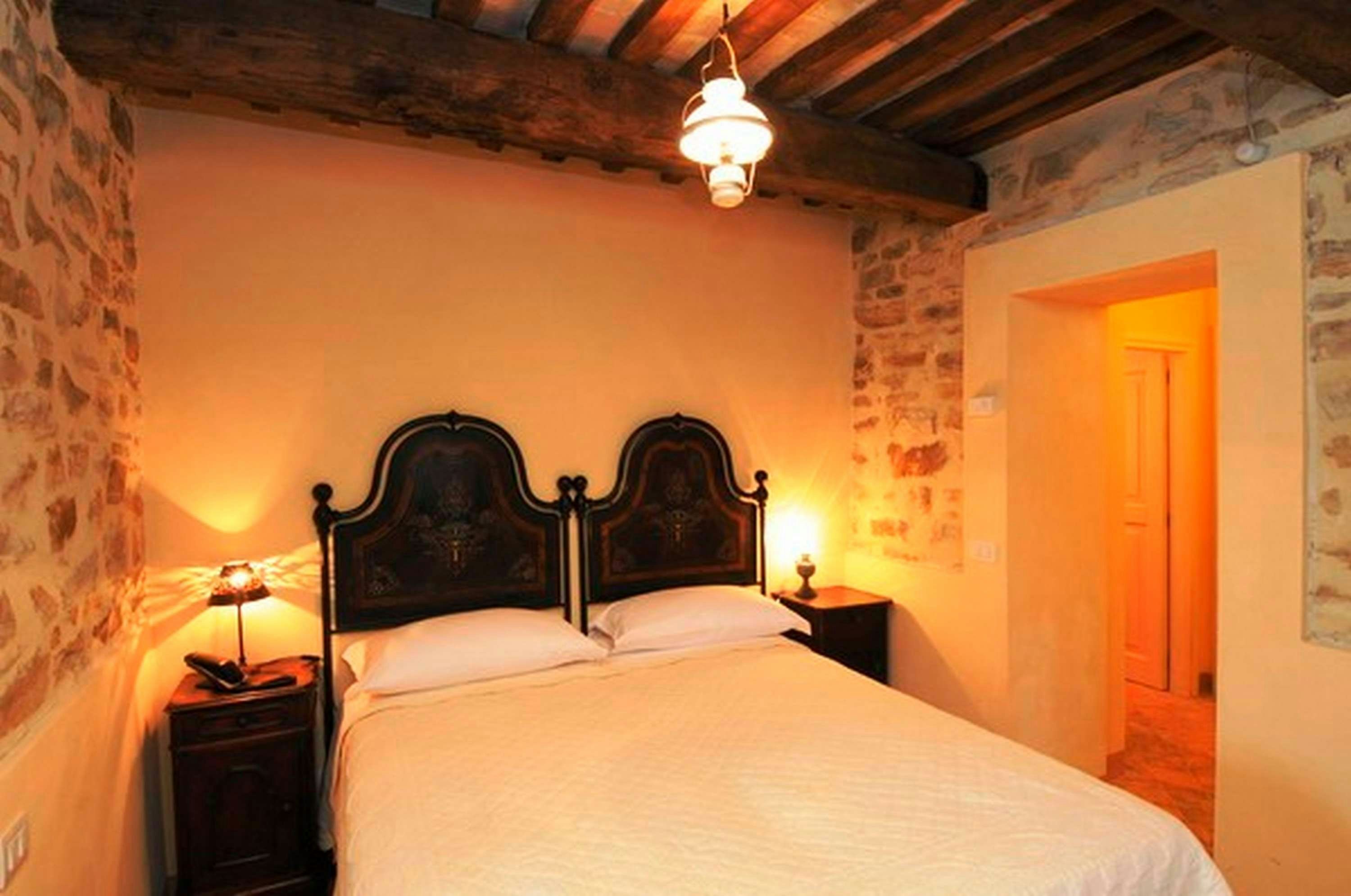 La Tavola Dei Cavalieri & Il Borgo 23/60
