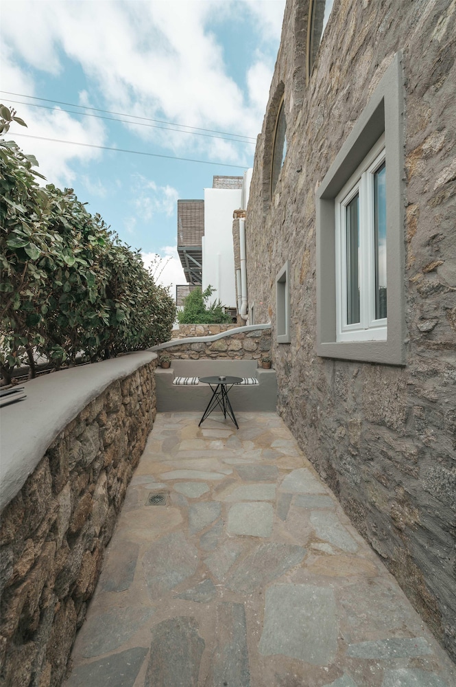 My Mykonos Hotel 74/79