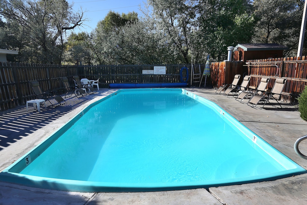 Salida Inn & Monarch Suites 60/78