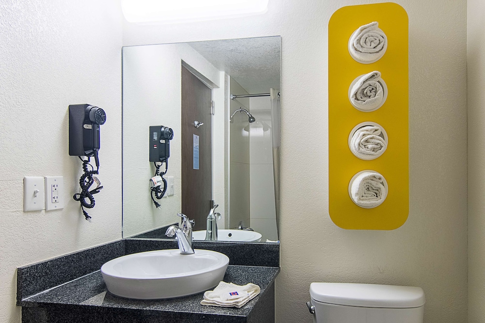 Motel6 Atlanta, GA - Atlanta Airport Virginia Ave 57/60